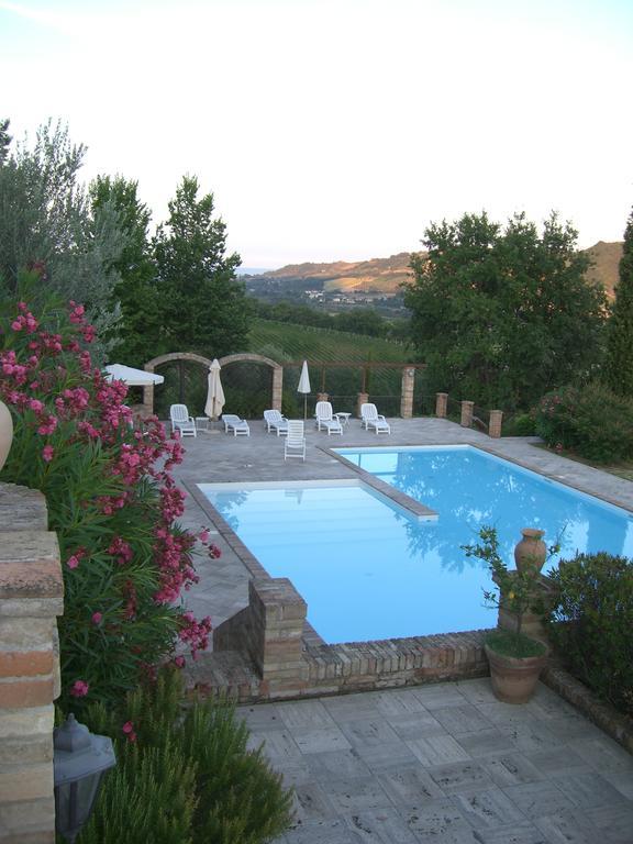 Agriturismo La Campana Βίλα Montefiore dellʼAso Εξωτερικό φωτογραφία